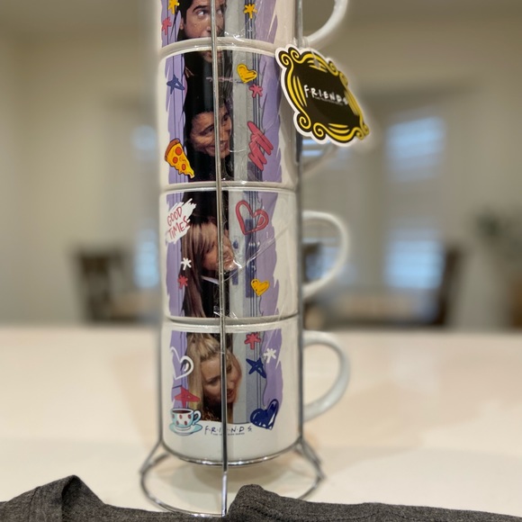 "Friends" Stackable Ceramic Mug 4 Pack and Friends XXL women’s shirt combo - Picture 7 of 11